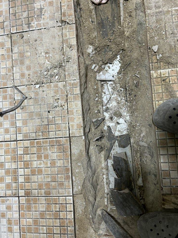 옛 트렌치를 걷어 낸 자리